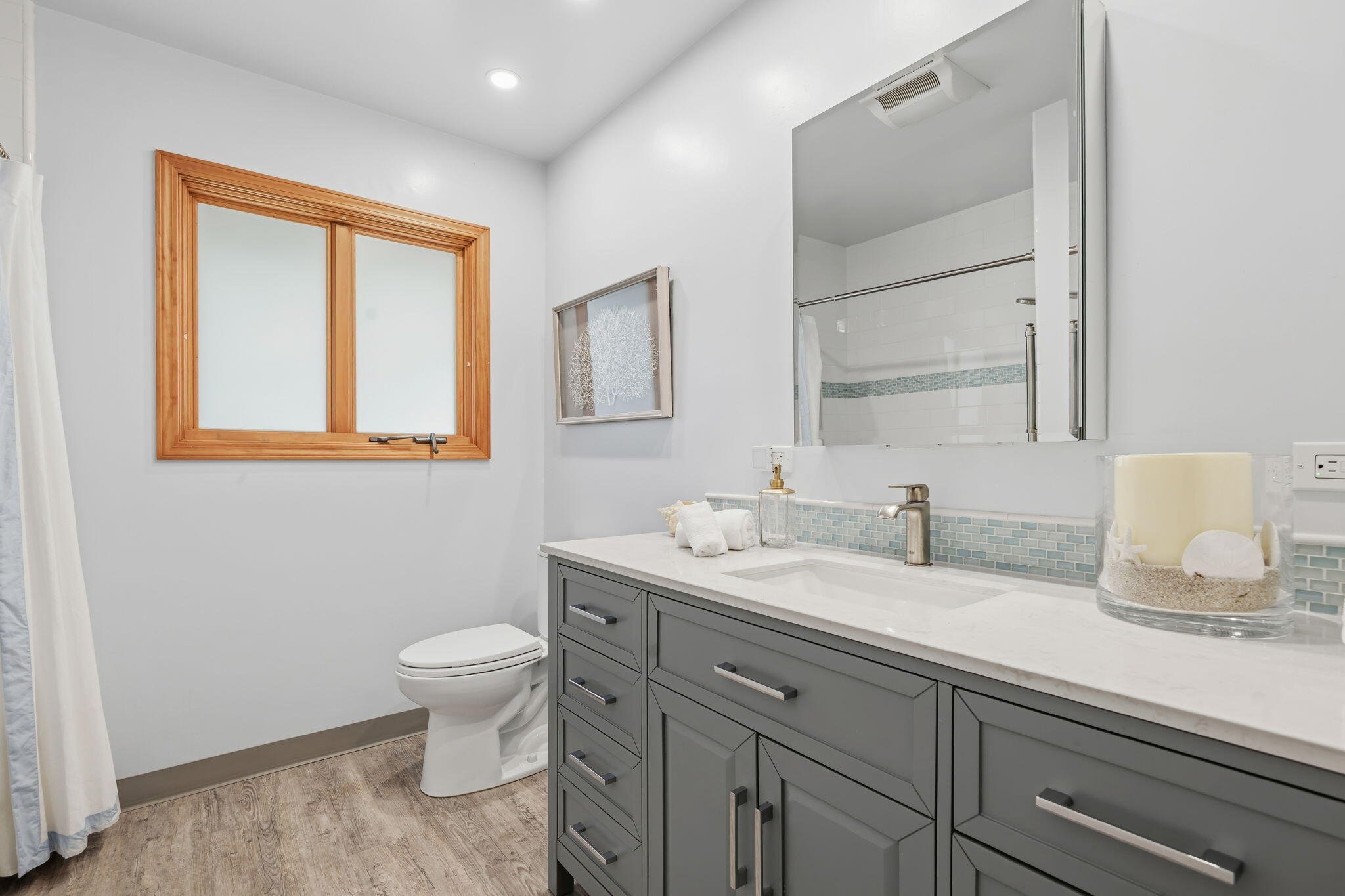 1400 Holiday Hill Road Goleta, CA 93117 - Photo 41 of 56 42-Bathroom 2