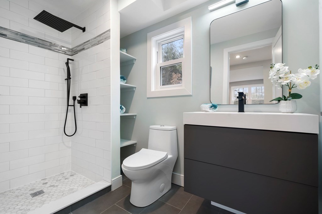 35 Marcus Road Sharon, MA 02067 - Photo 19 of 42