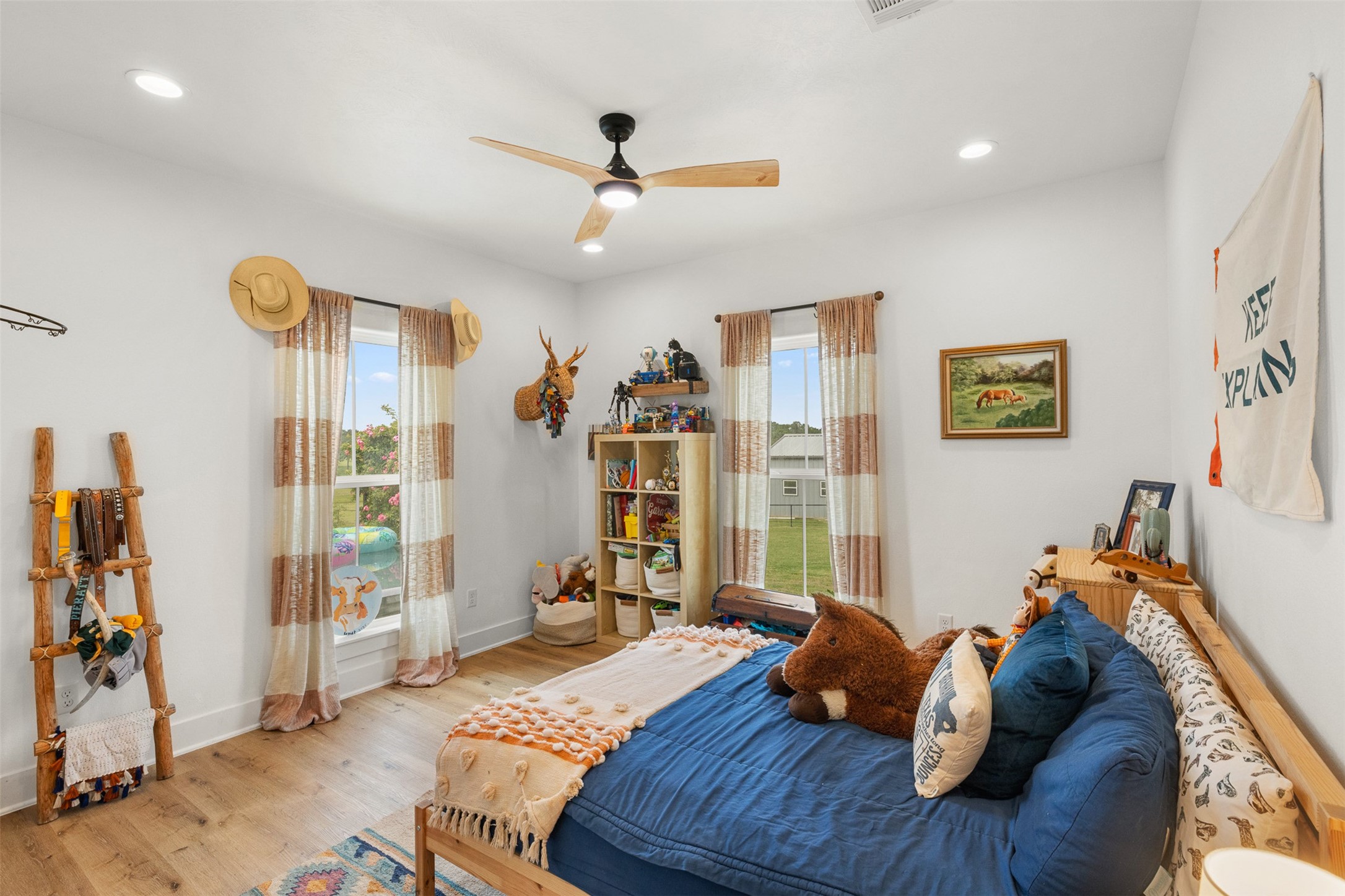 9075 Loop Road Bellville, TX 77418 - Photo 17 of 48