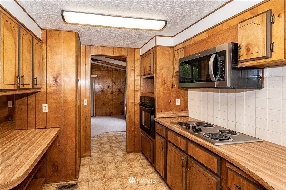 1306 C Hining Road Winlock, WA 98596 - Photo 13 of 32