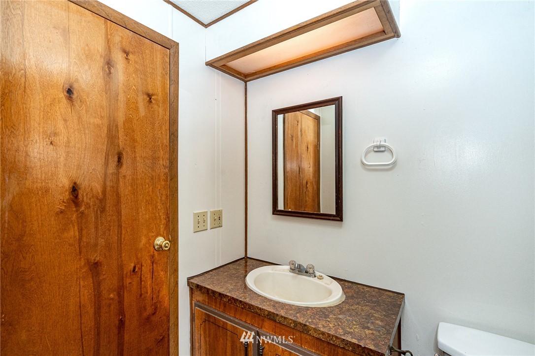 1306 C Hining Road Winlock, WA 98596 - Photo 15 of 32