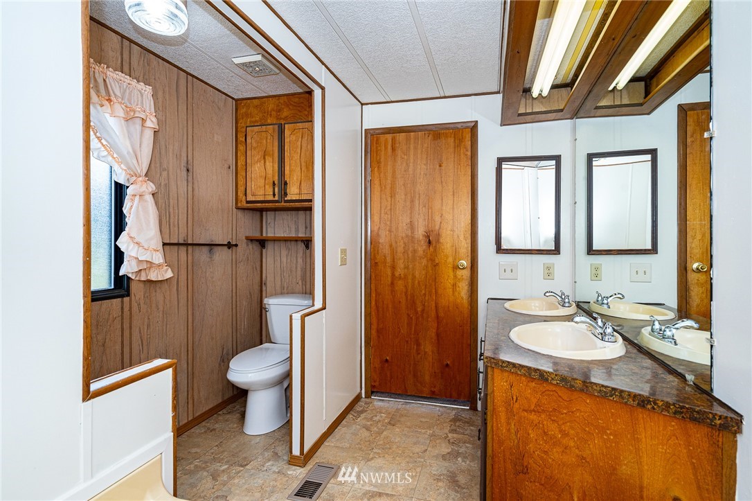 1306 C Hining Road Winlock, WA 98596 - Photo 22 of 32