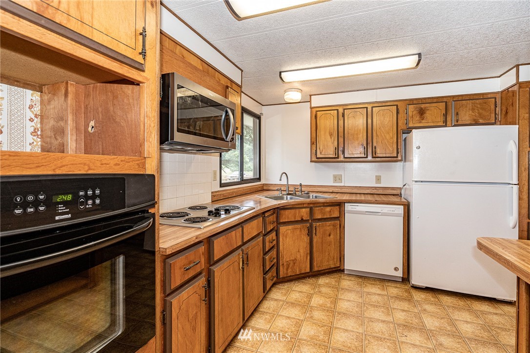 1306 C Hining Road Winlock, WA 98596 - Photo 10 of 32