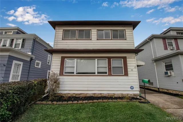$249,900 | 98 Taunton Place, Buffalo, NY 14216