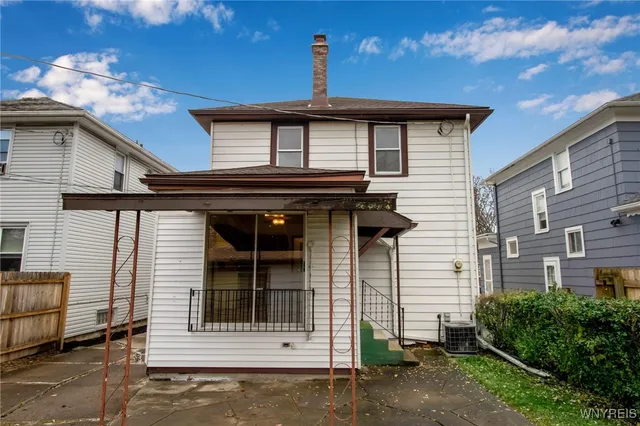 $249,900 | 98 Taunton Place, Buffalo, NY 14216