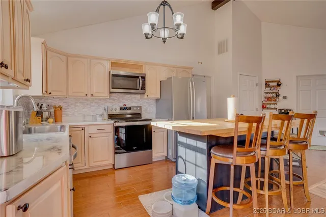 $299,000 | 18 Kathryn Court, Camdenton, MO 65020