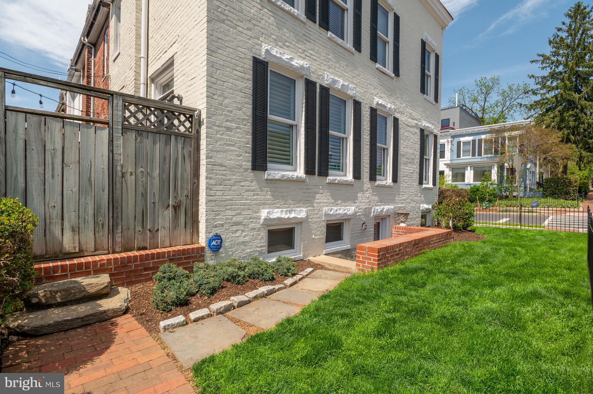 3500 T Street Northwest Washington, DC 20007 - Photo 19 of 22