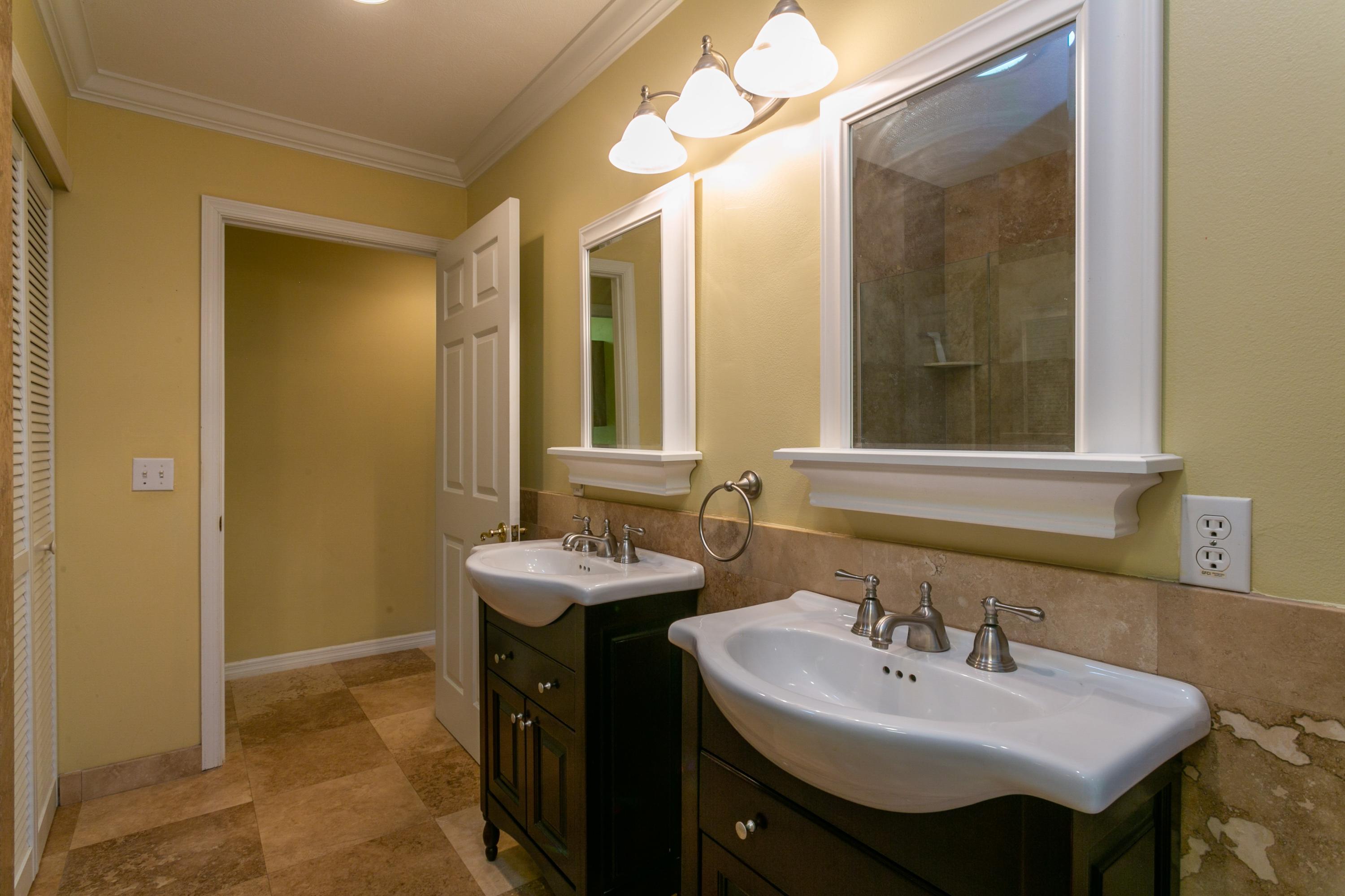 2332 Southwest Ivory Road Port St. Lucie, FL 34953 - Photo 28 of 40 Bath 3