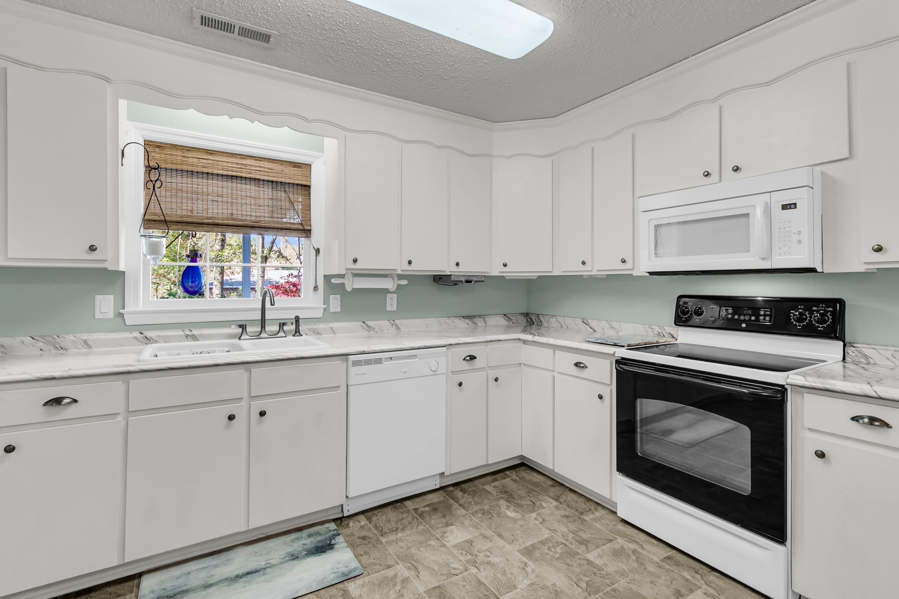 1016 Wheeler Drive Hanahan, SC 29410 - Photo 21 of 41 kitchen 2