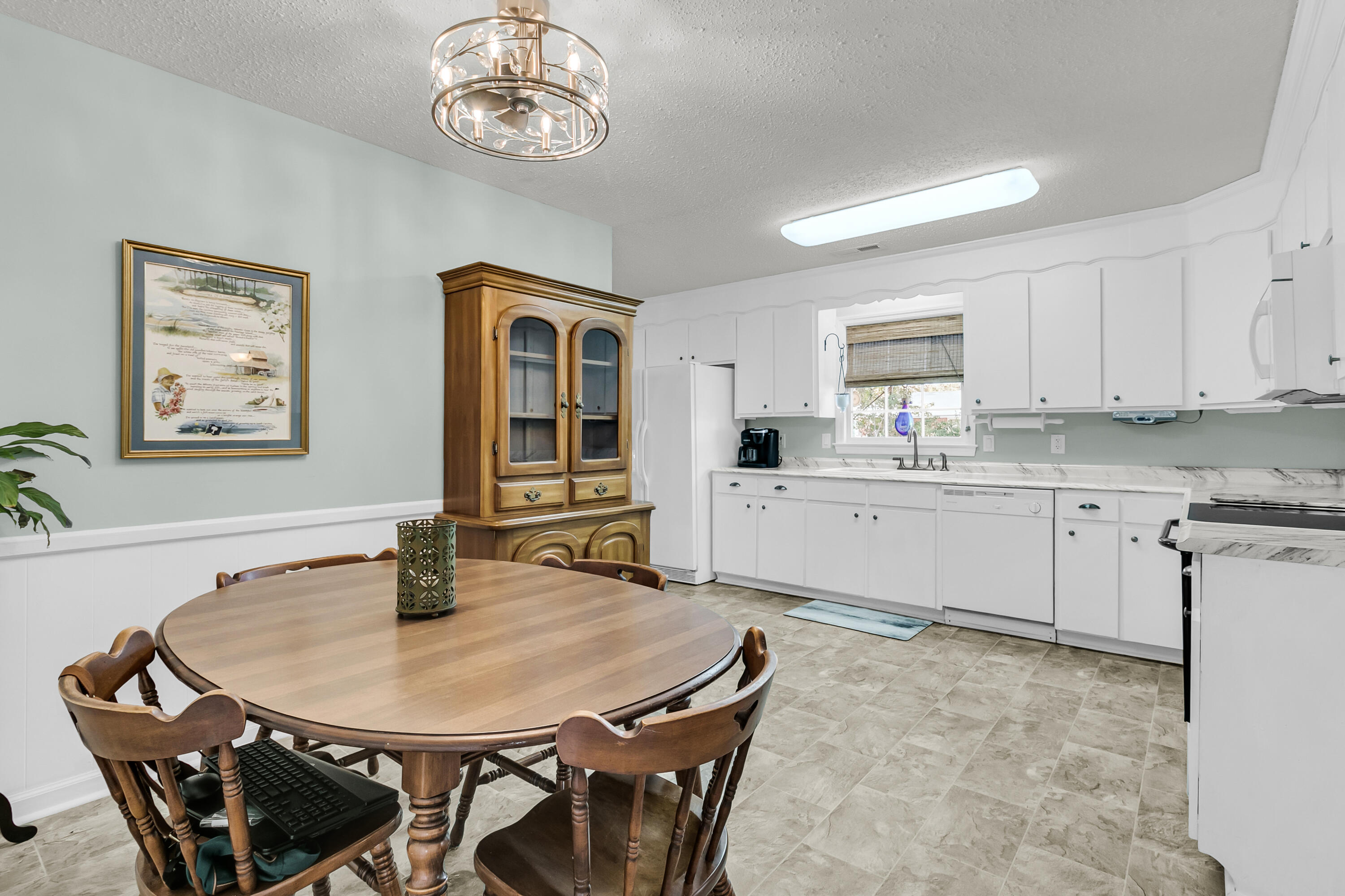 1016 Wheeler Drive Hanahan, SC 29410 - Photo 23 of 44 eat in kitchen