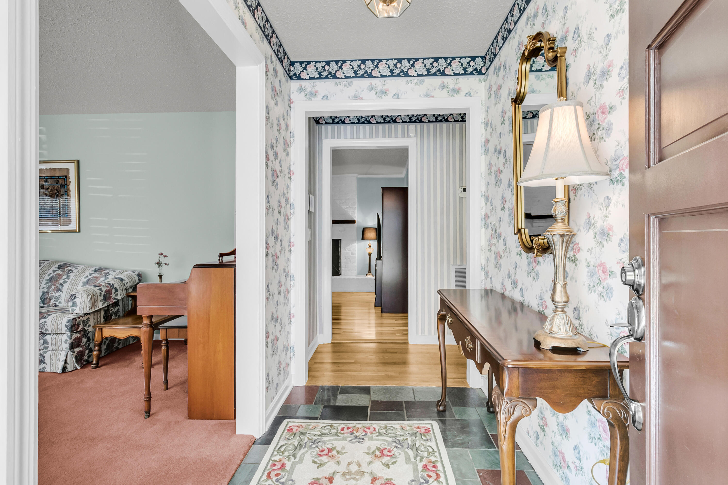 1016 Wheeler Drive Hanahan, SC 29410 - Photo 9 of 41 foyer