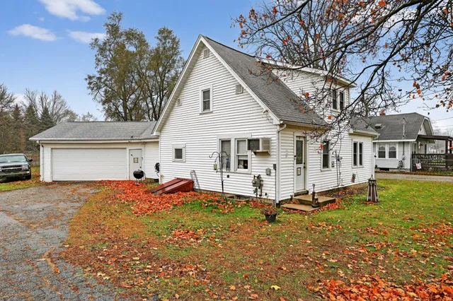 $104,500 | 8478 East Michigan Avenue, Galesburg, MI 49053