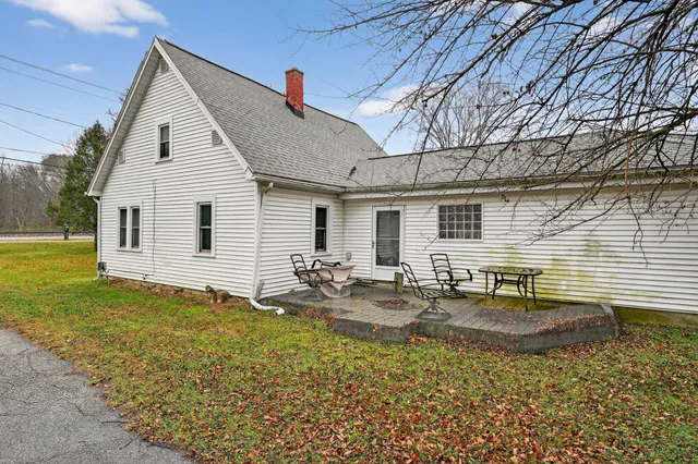 $104,500 | 8478 East Michigan Avenue, Galesburg, MI 49053