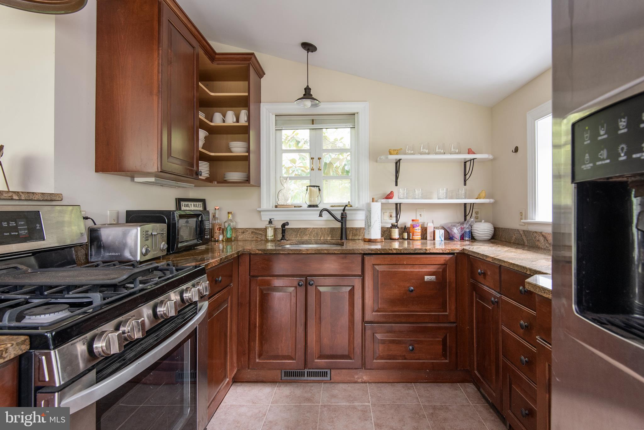 23027 Kirk Branch Road Middleburg, VA 20117 - Photo 89 of 112 custom kitchen in cottage