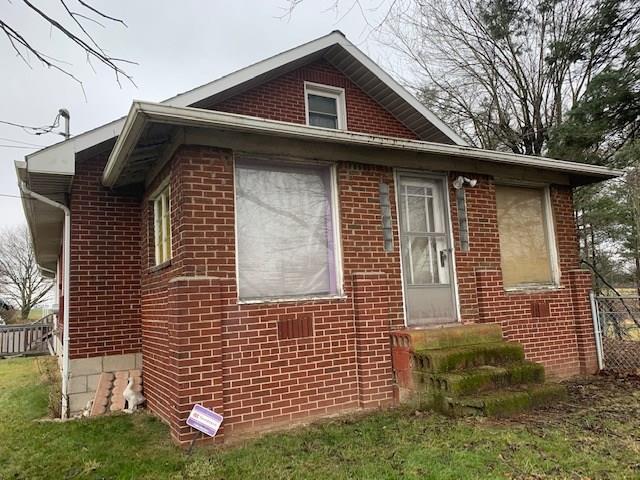 606 New Castle Road Butler, PA 16001 - Photo 1 of 21 Gallery Image 1