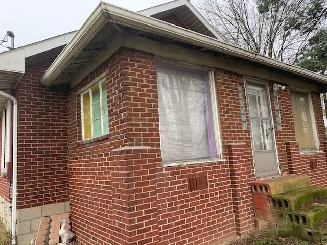 606 New Castle Road Butler, PA 16001 - Photo 2 of 21 Gallery Image 2