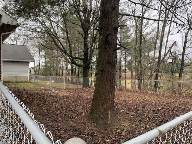 606 New Castle Road Butler, PA 16001 - Photo 4 of 21 Gallery Image 4