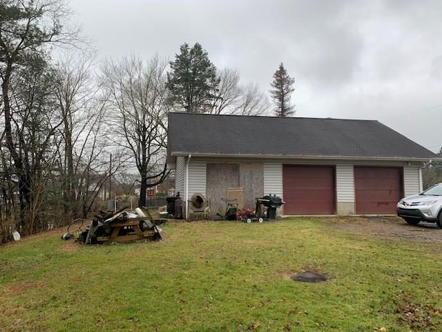 606 New Castle Road Butler, PA 16001 - Photo 5 of 21 Gallery Image 5