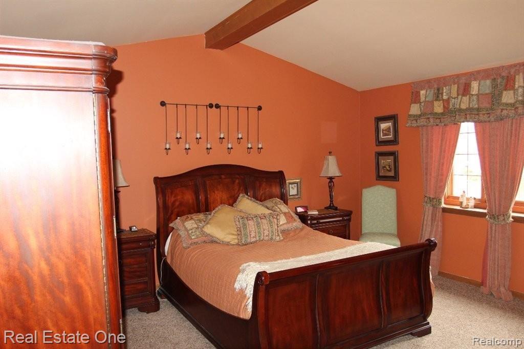 2009 Ridgefield Court Rochester, MI 48306 - Photo 11 of 20 IMG_5869.JPG