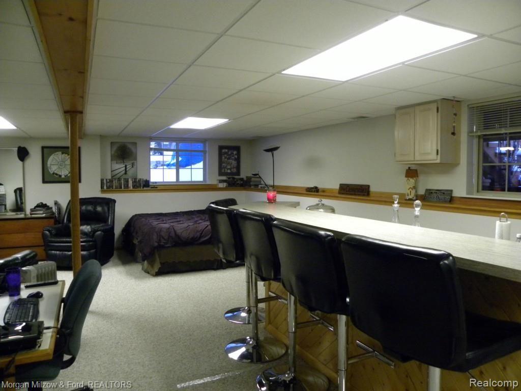 3217 Mann Road Waterford, MI 48329 - Photo 28 of 32 29 Lower Level Bar.jpg