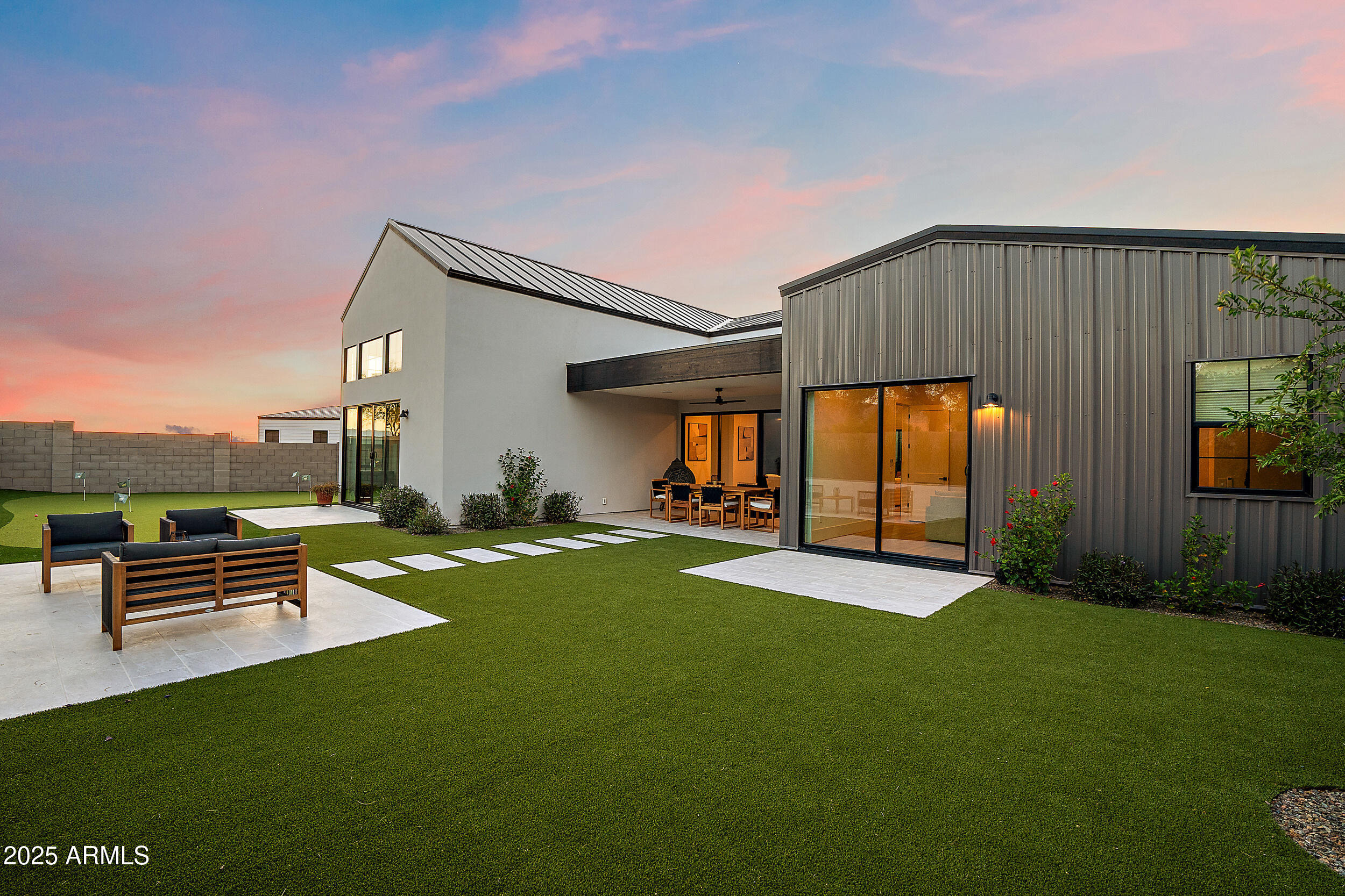 1013 West Ardmore Road Phoenix, AZ 85041 - Photo 53 of 61 j-52