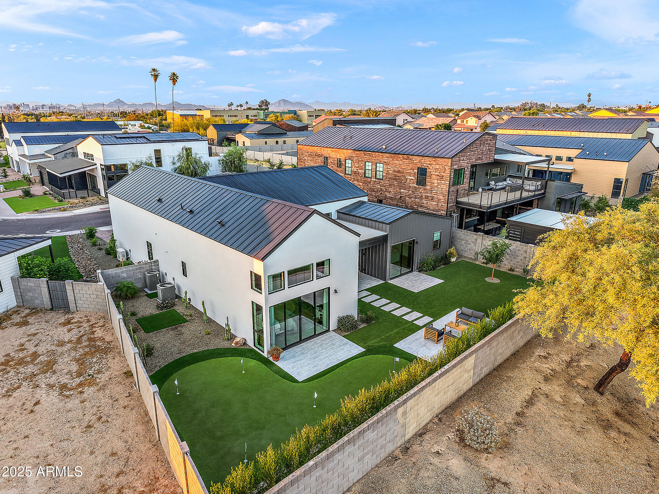 1013 West Ardmore Road Phoenix, AZ 85041 - Photo 58 of 61 j-51