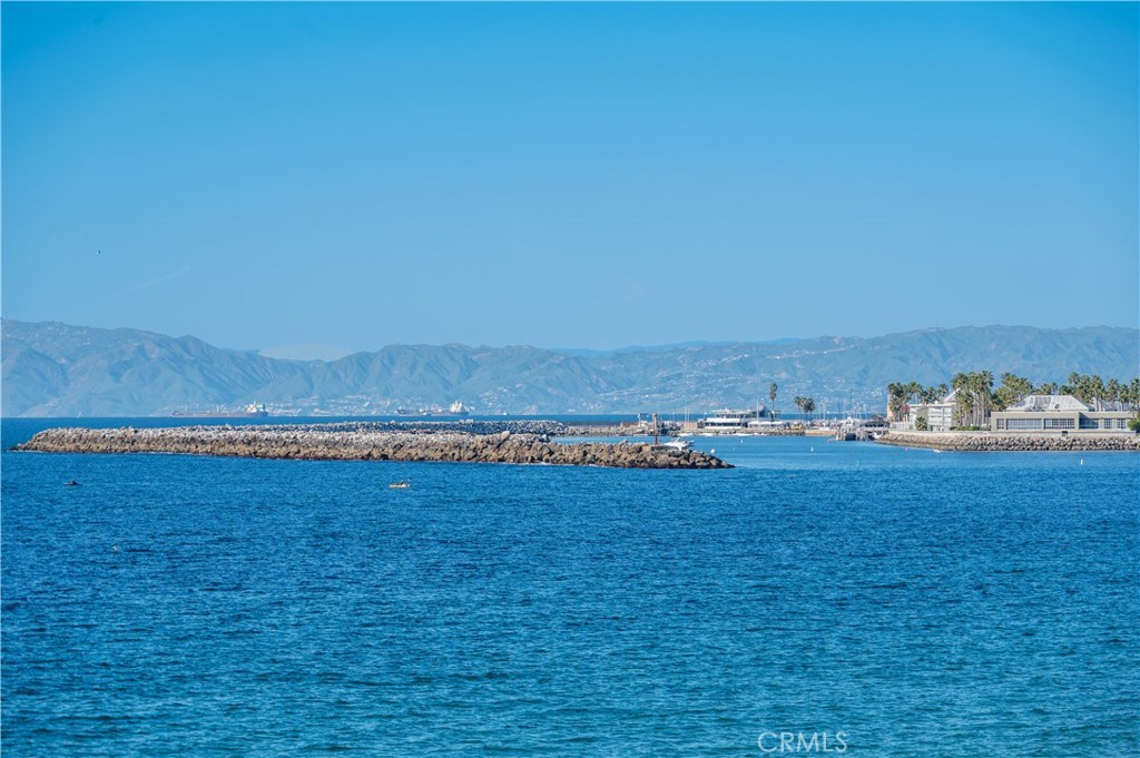 565 Esplanade, Unit 202 Redondo Beach, CA 90277 - Photo 23 of 30