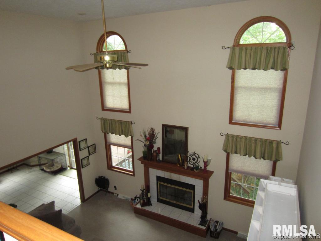 701 Country Meadows Drive Springfield, IL 62702 - Photo 6 of 20 Gallery Image 6