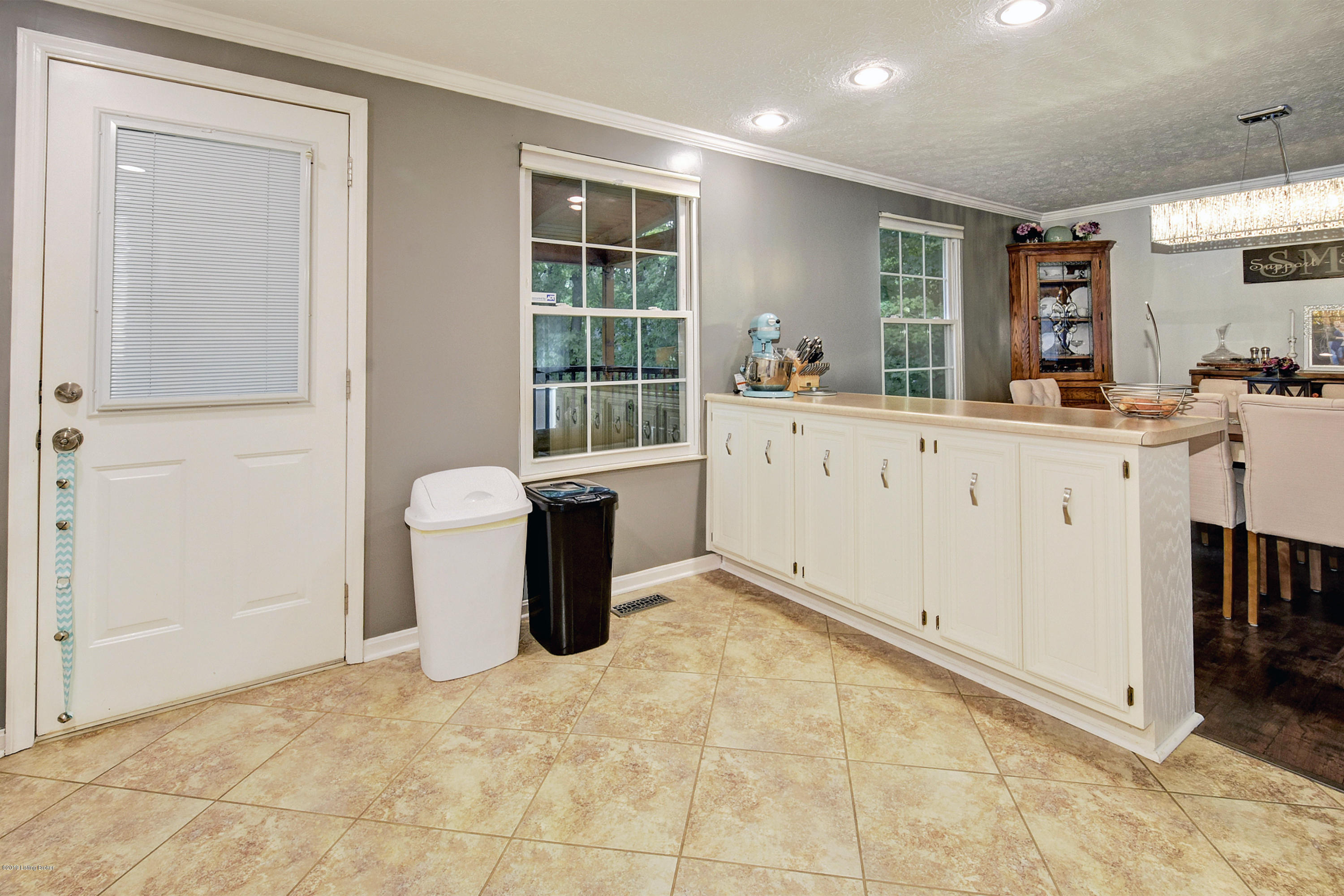 310 Fairmeade Road Louisville, KY 40207 - Photo 11 of 36 _DSC6022_4_5