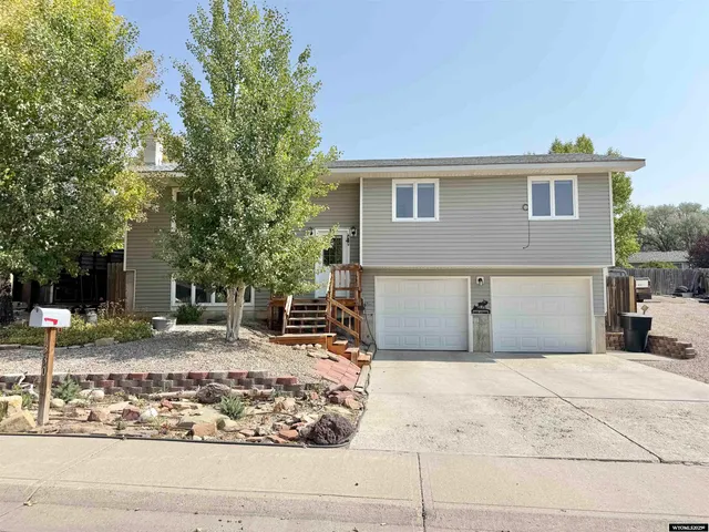 $289,000 | 1330 Coulson Avenue, Kemmerer, WY 83101