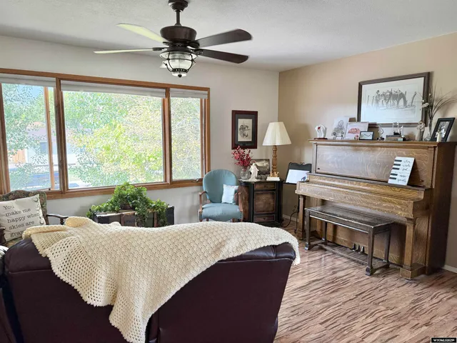 $289,000 | 1330 Coulson Avenue, Kemmerer, WY 83101