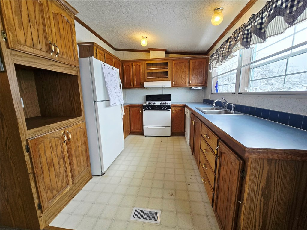 13495 Red Creek Road Red Creek, NY 13143 - Photo 8 of 22