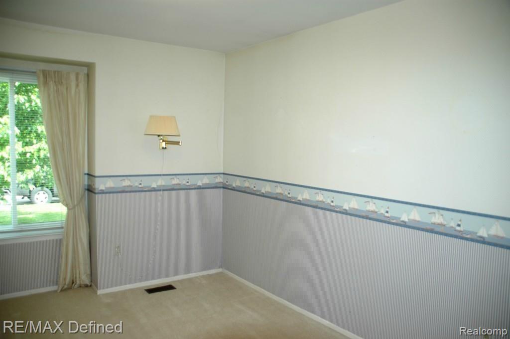 2171 Highsplint Drive Rochester, MI 48307 - Photo 20 of 28 63br1.jpg