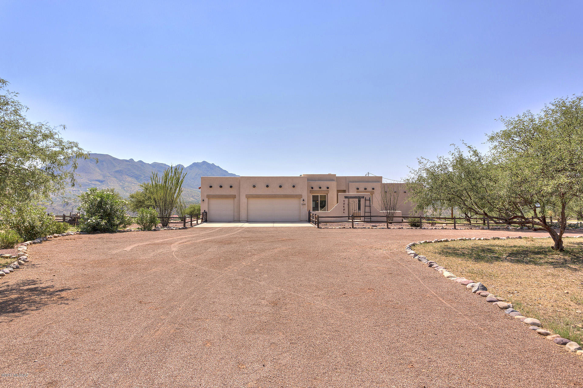 283 Camino Josefina Rio Rico, AZ 85648 - Photo 2 of 44