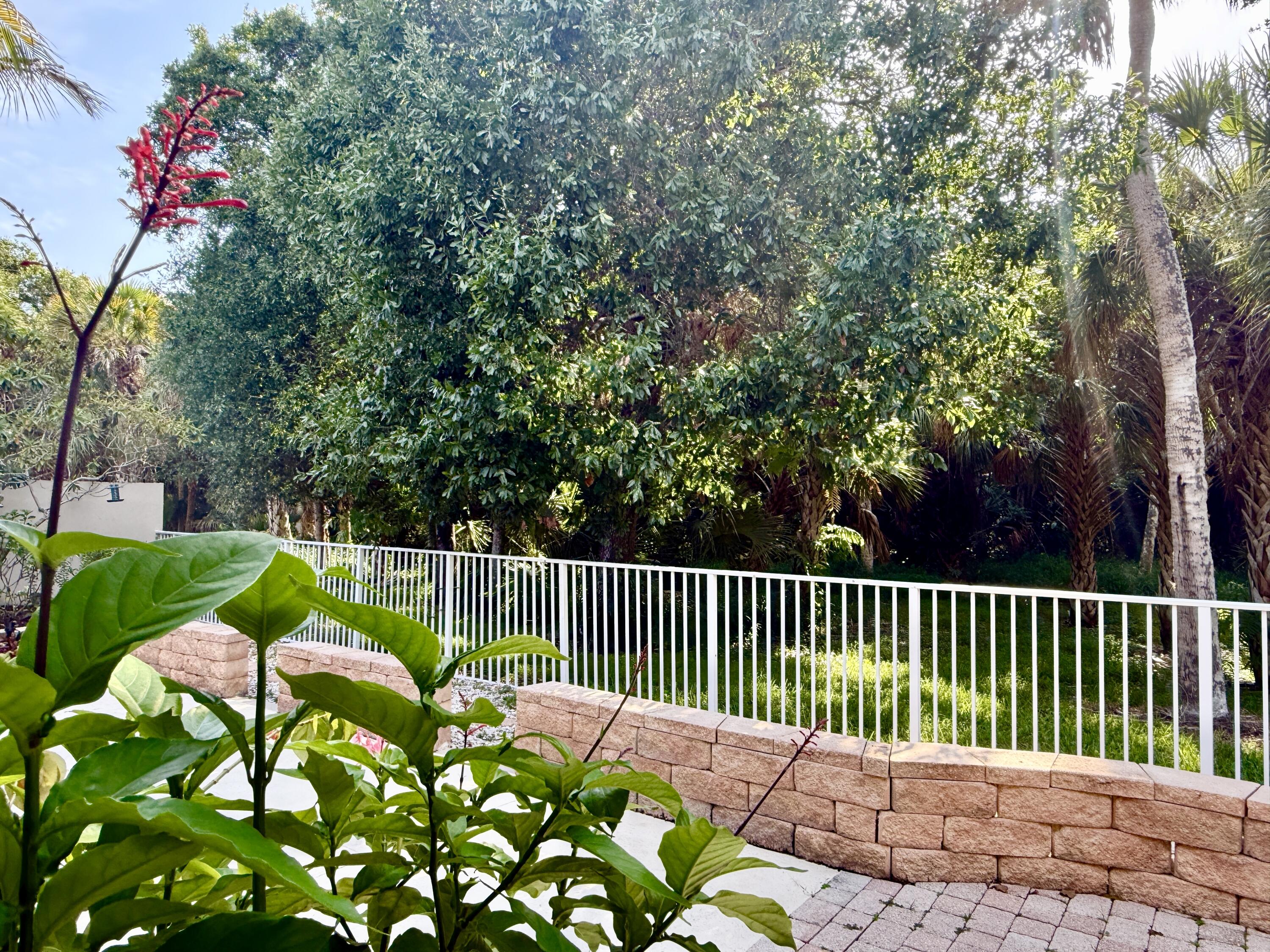 198 Hampton Circle Jupiter, FL 33458 - Photo 8 of 19 Patio Views to Preserve