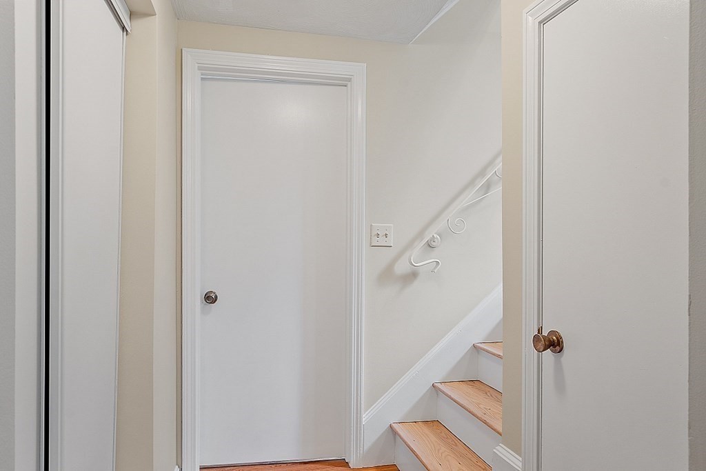 77 Hunt Road Chelmsford, MA 01824 - Photo 20 of 36