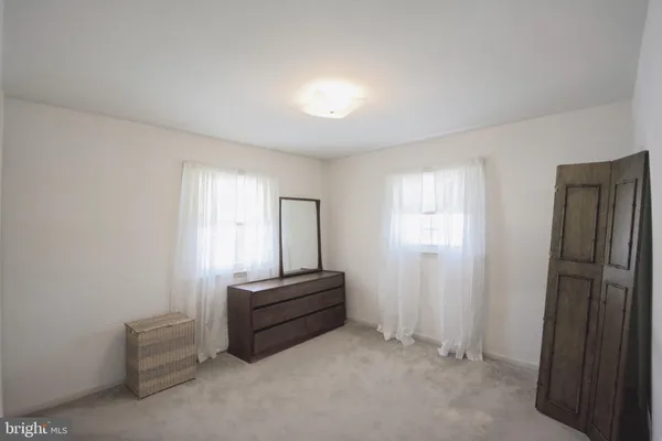 $1,095,000 | 9921 Woodrow Street, Vienna, VA 22181