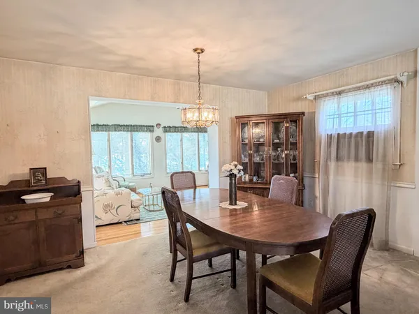 $1,095,000 | 9921 Woodrow Street, Vienna, VA 22181