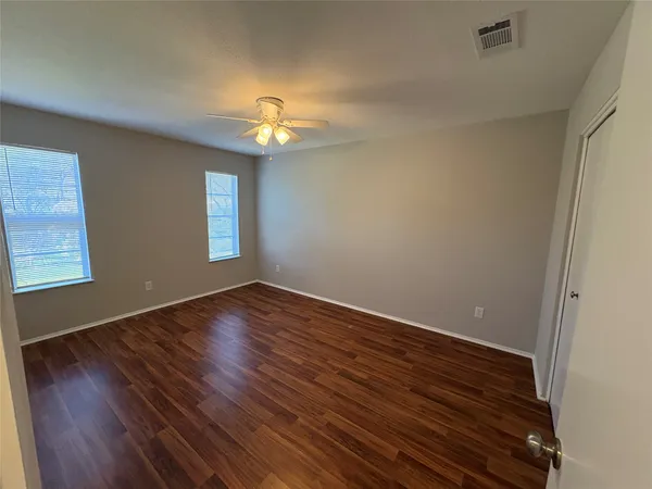 $1,150 | 312 South Poplar Street, Unit 4, Tomball, TX 77375