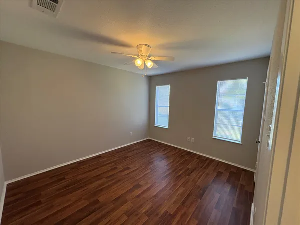 $1,150 | 312 South Poplar Street, Unit 4, Tomball, TX 77375