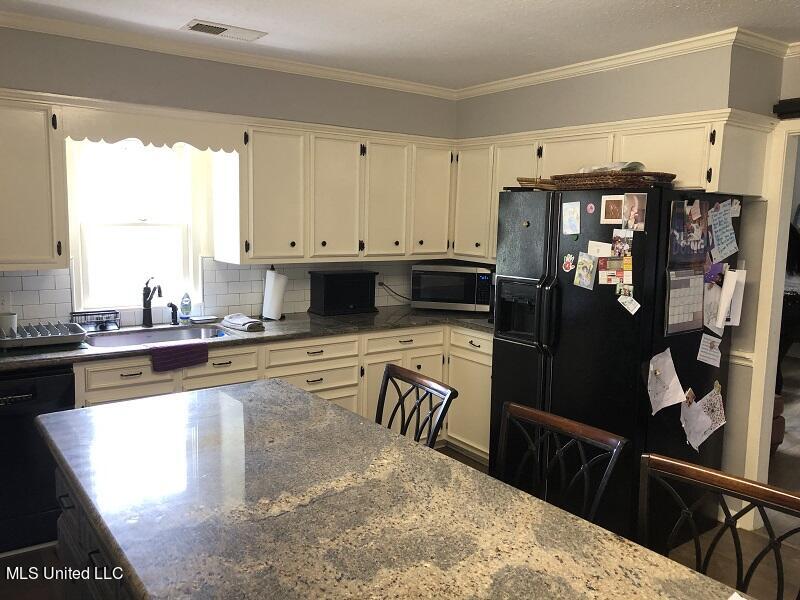 2877 Ebenezer Road Lexington, MS 39095 - Photo 13 of 22 IMG_4801