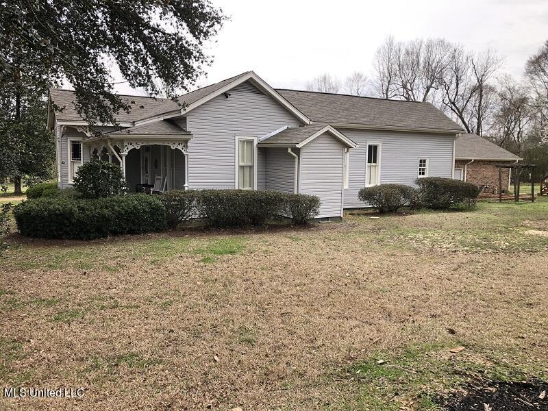 2877 Ebenezer Road Lexington, MS 39095 - Photo 2 of 22 IMG_4782