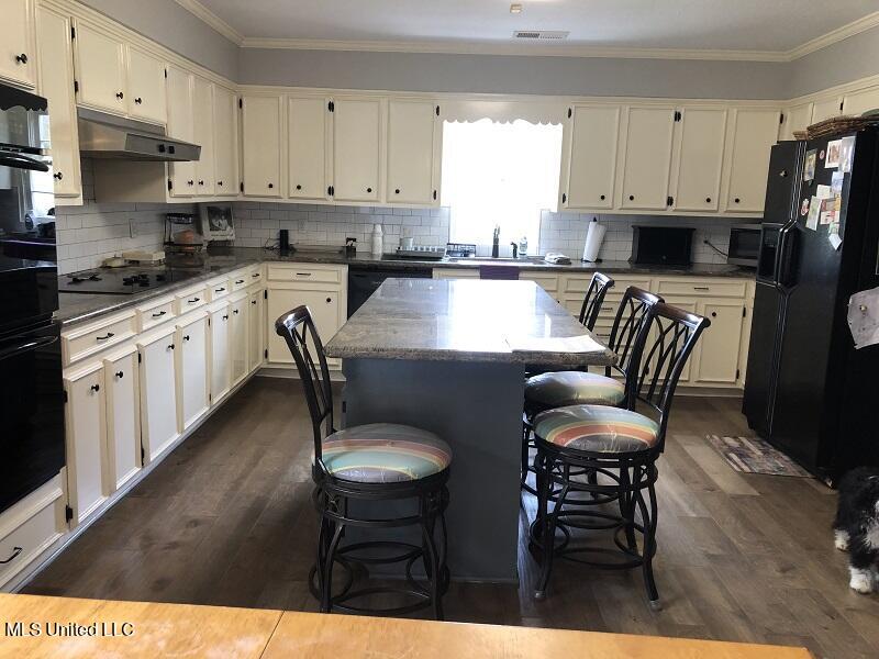 2877 Ebenezer Road Lexington, MS 39095 - Photo 10 of 22 IMG_4798