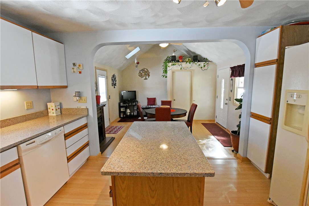 40 Duchess Road Cumberland, RI 02864 - Photo 10 of 34
