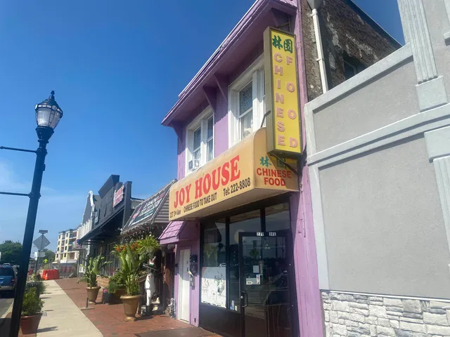 a street sign on a street corner