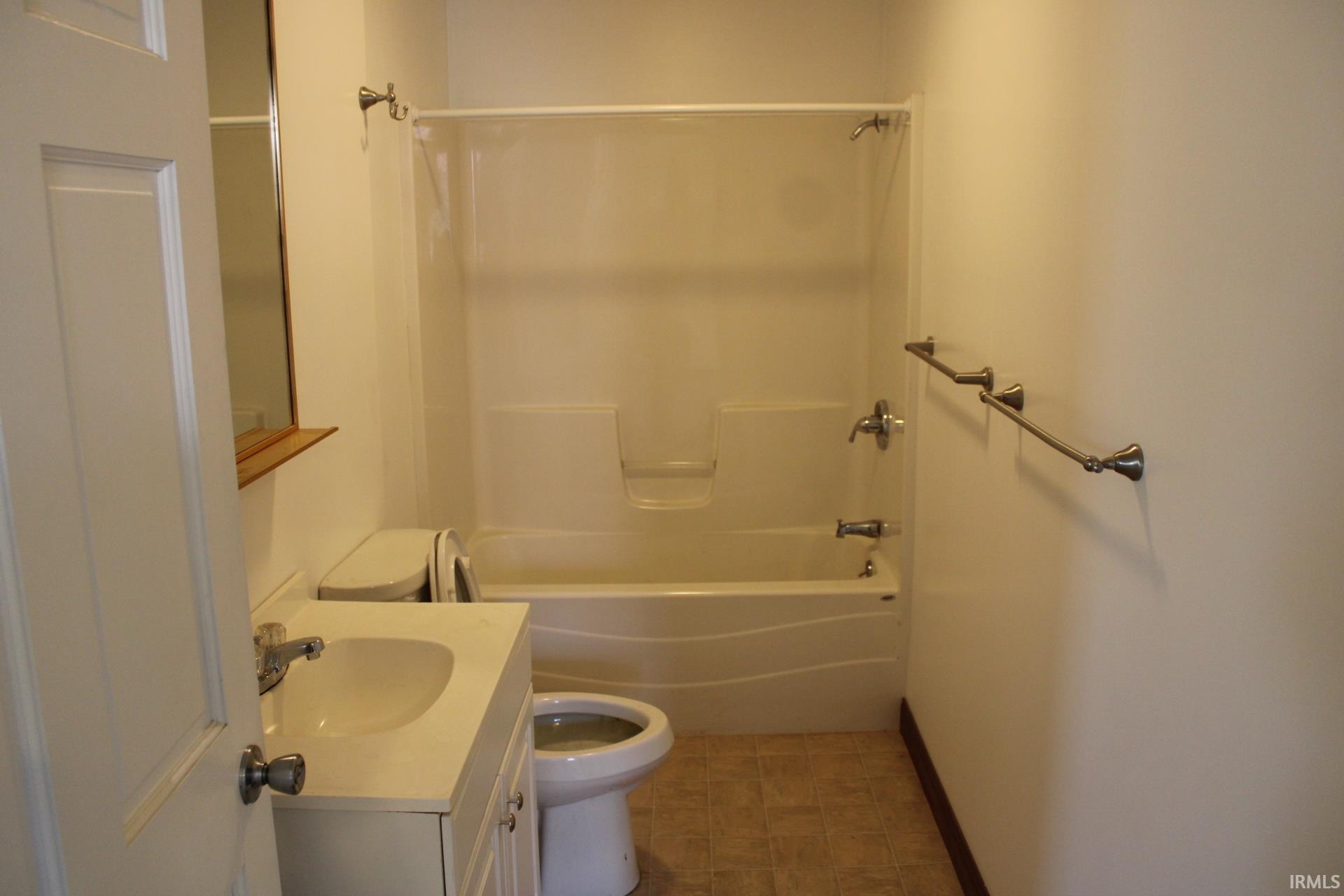 430 South Seminary Street Princeton, IN 47670 - Photo 7 of 11
