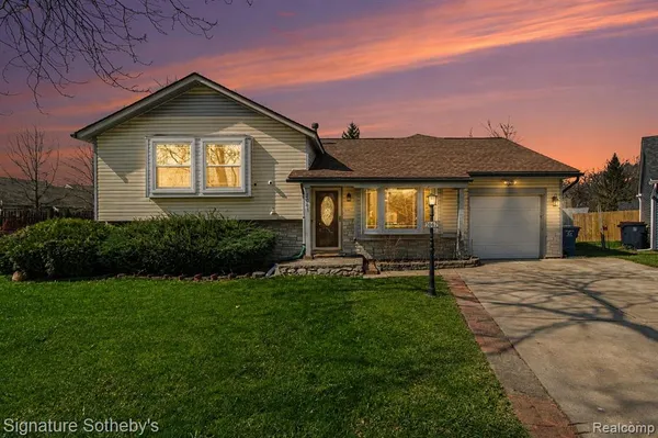 $419,000 | 2067 Champagne Drive, Ann Arbor, MI 48108