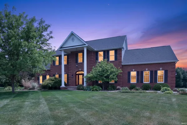 $875,000 | 61705 Greentree Drive, South Bend, IN 46614