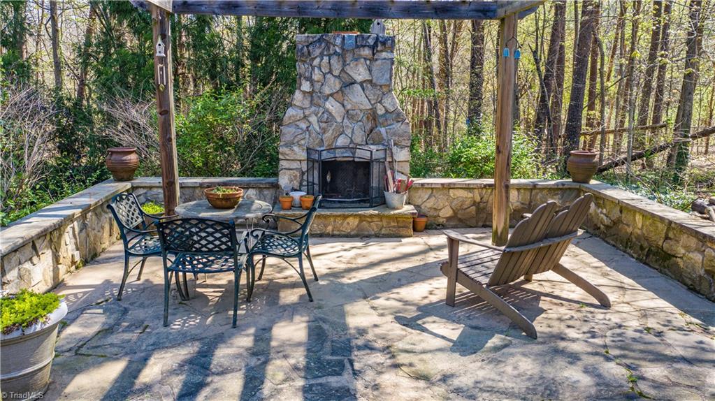 3612 Hunting Ridge Drive High Point, NC 27265 - Photo 21 of 24 Gallery Image 21