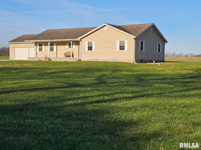 $259,400 | 10457 Puckett Lane, Mount Vernon, IL 62864